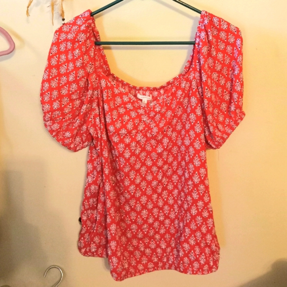 Pretty Red Maurcies Flower Boho Top .